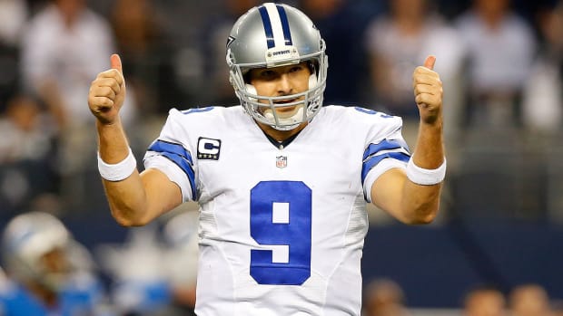 tony-romo-vault.jpg